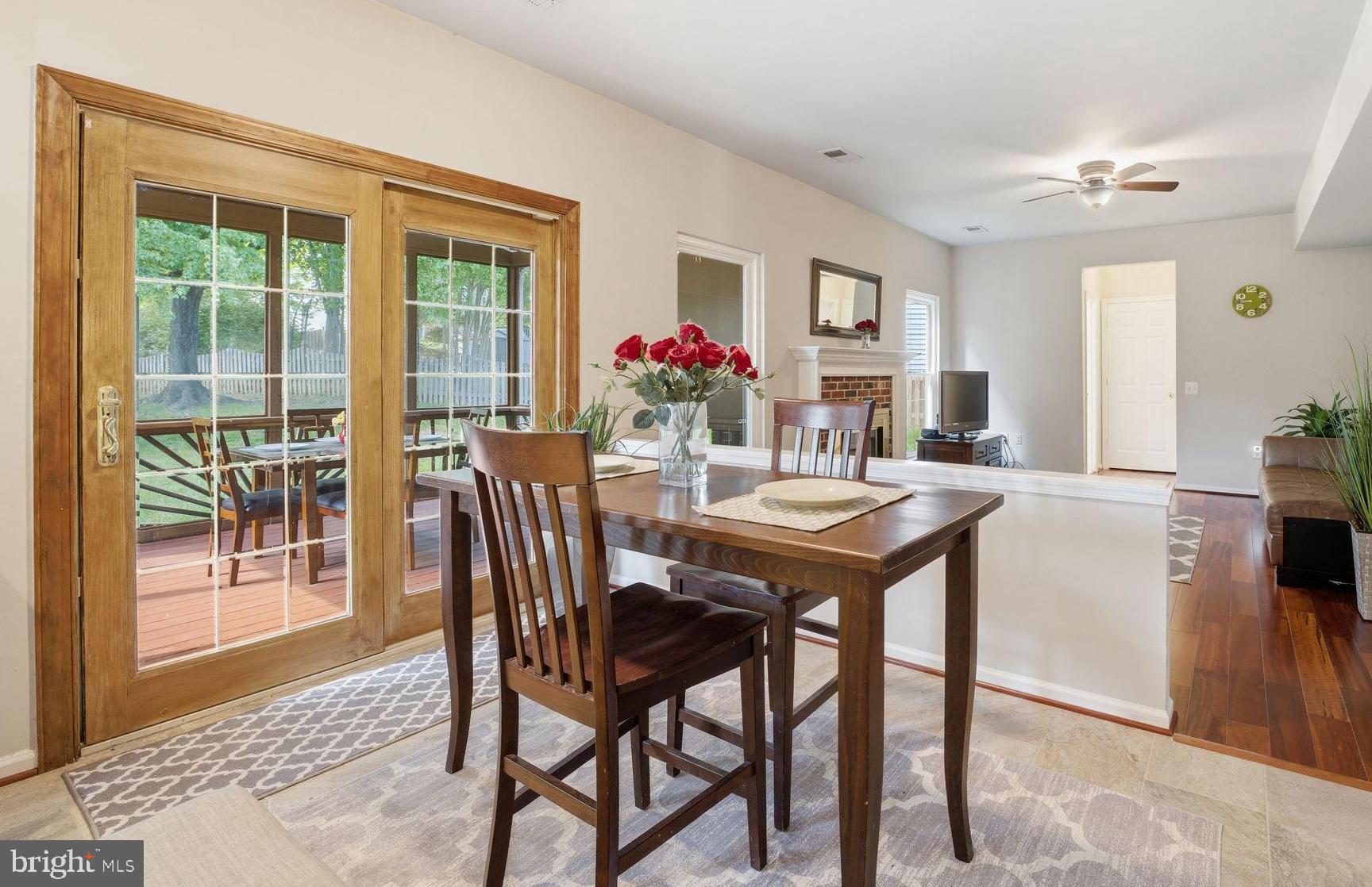 7010 Green Spring Lane Alexandria, VA 22306 - Photo 6 of 34