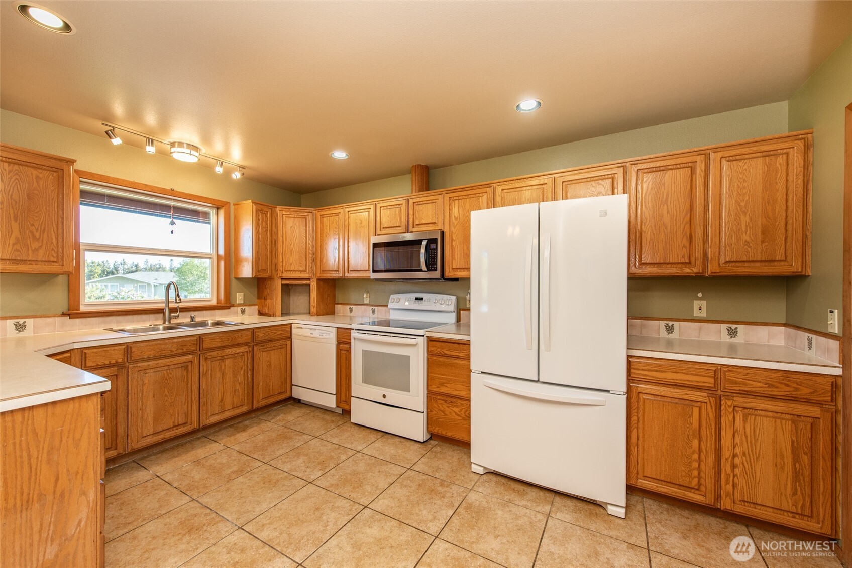 241 Griffith Farm Road Sequim, WA 98382 - Photo 16 of 35