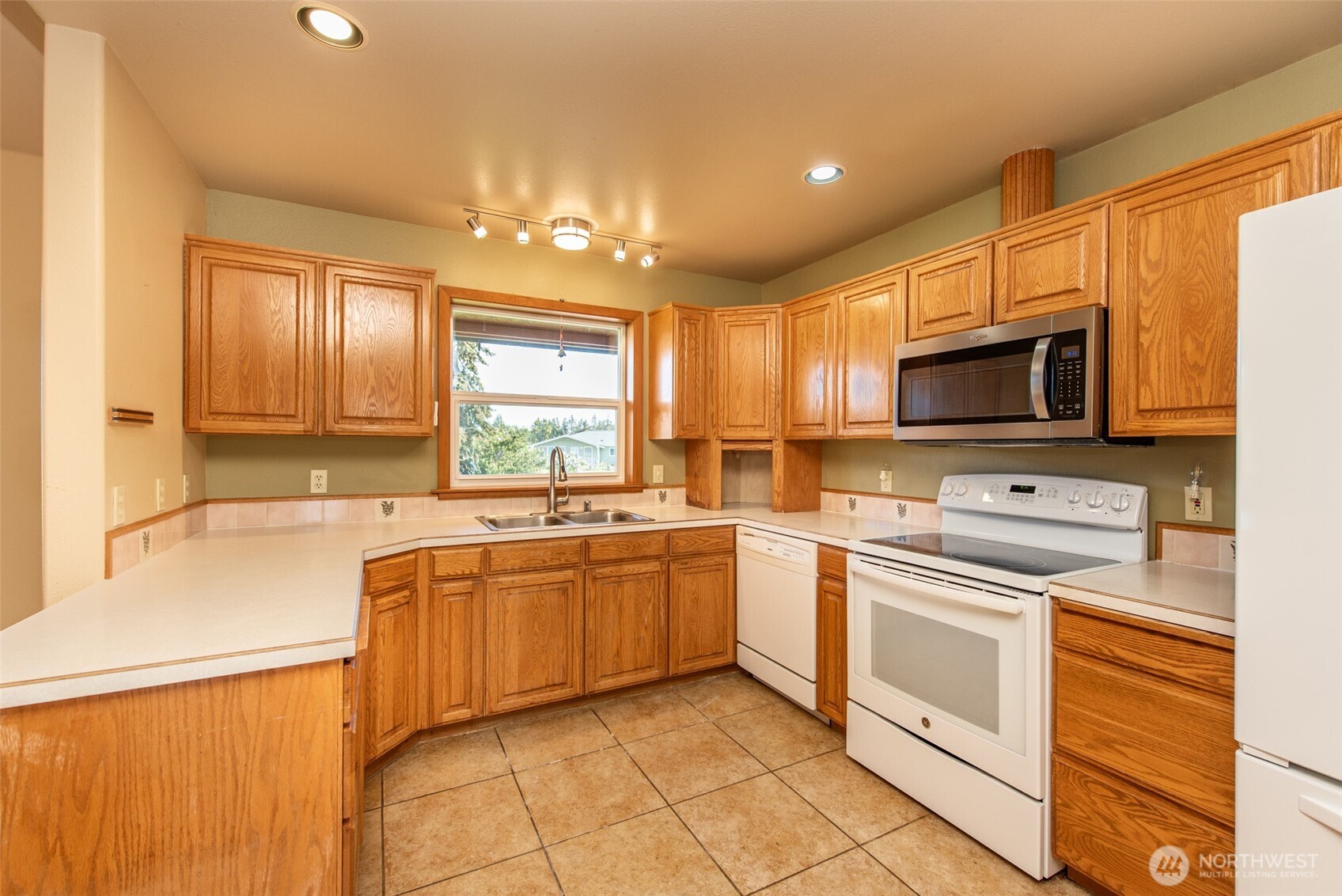241 Griffith Farm Road Sequim, WA 98382 - Photo 17 of 35