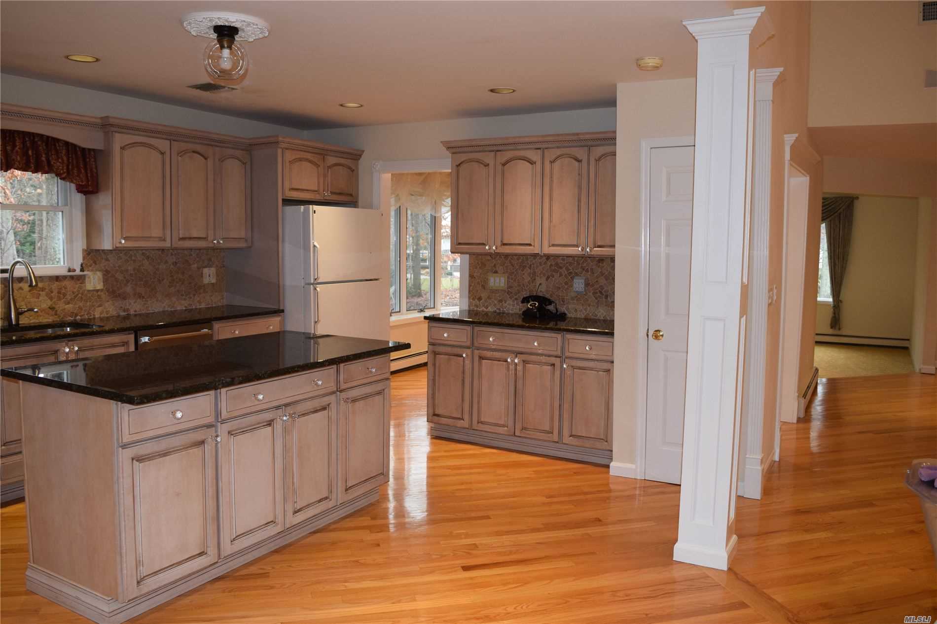 34 Jomar Road Shoreham, NY 11786 - Photo 5 of 20 kitchen 2