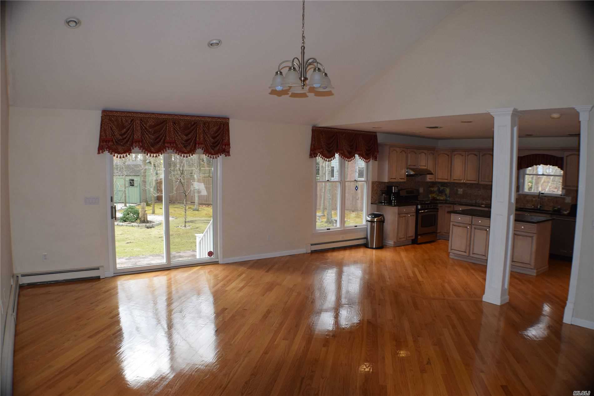 34 Jomar Road Shoreham, NY 11786 - Photo 7 of 20 den
