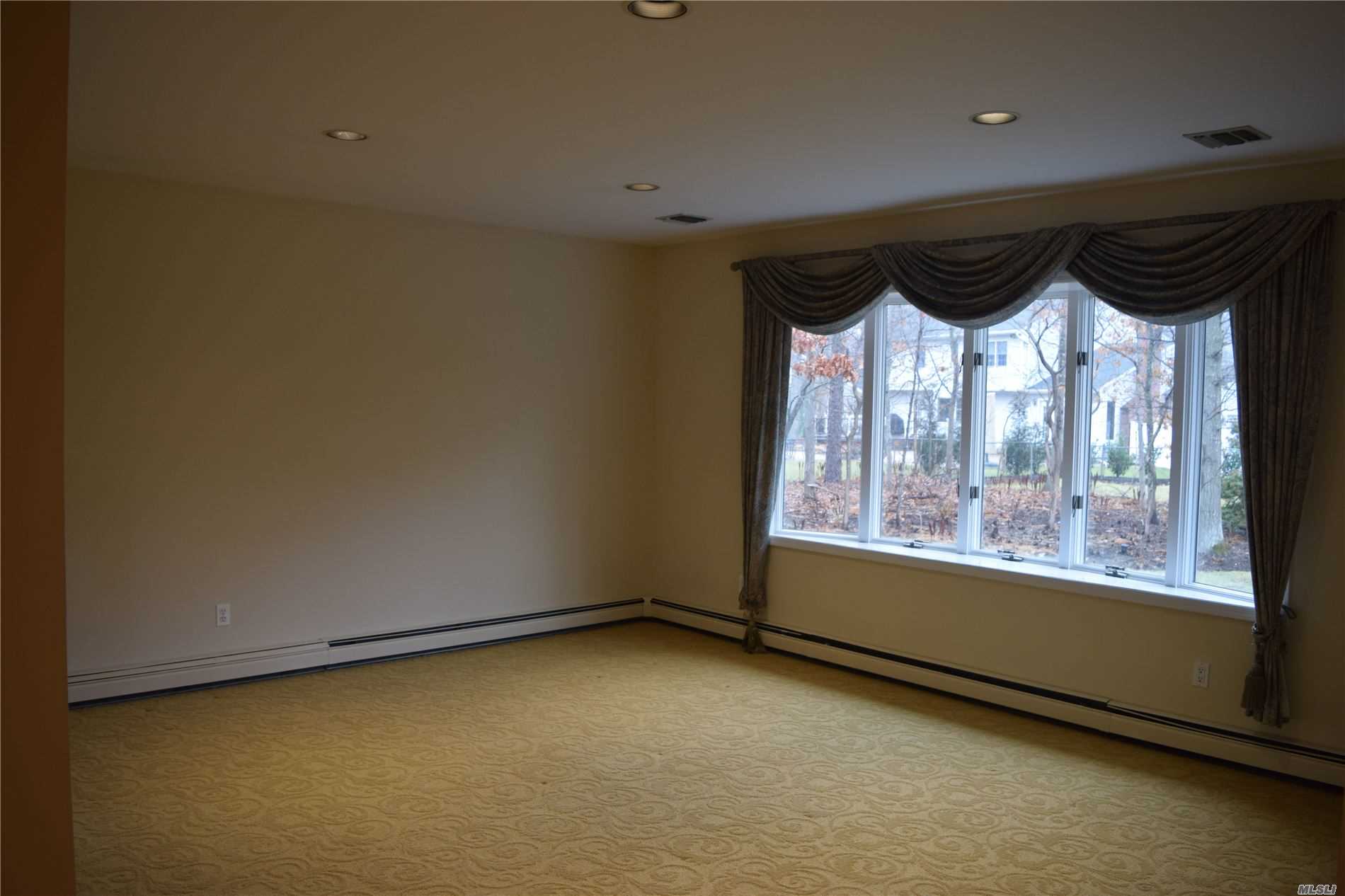 34 Jomar Road Shoreham, NY 11786 - Photo 10 of 20 formal living room