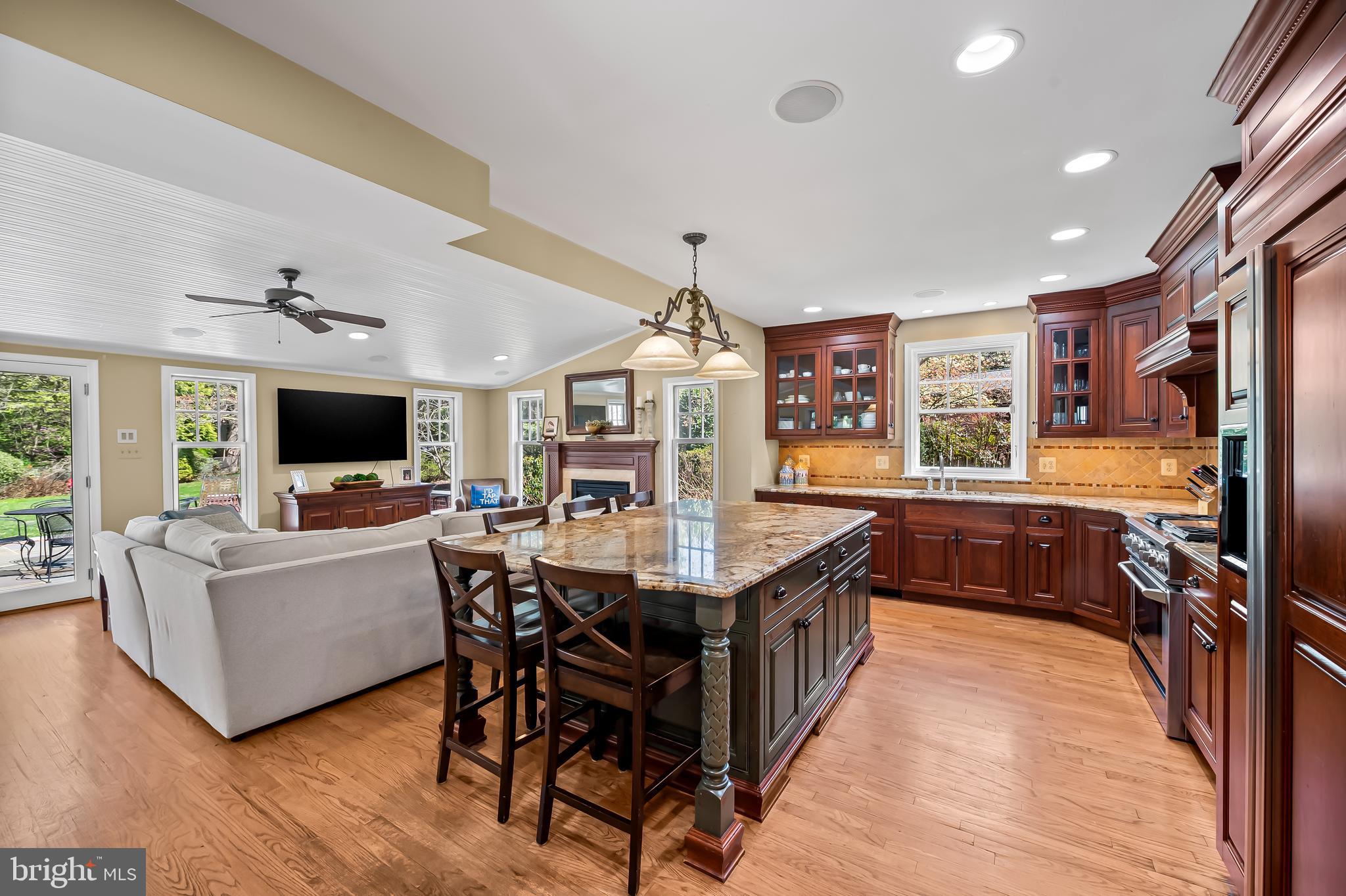 5911 Meadowood Road Baltimore, MD 21212 - Photo 3 of 52 Gorgeous kitchen and family room