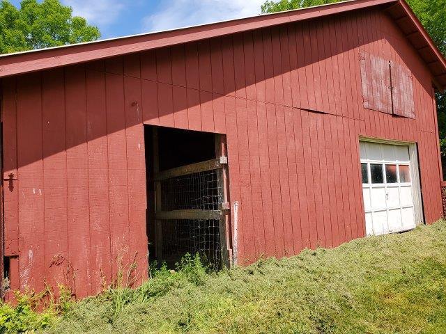 8041 Shannon Hills Road Corryton, TN 37721 - Photo 27 of 34 Barn