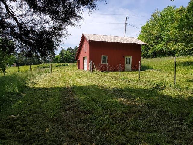 8041 Shannon Hills Road Corryton, TN 37721 - Photo 28 of 34 Barn