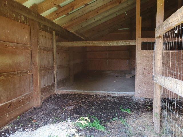 8041 Shannon Hills Road Corryton, TN 37721 - Photo 29 of 34 Stall in barn