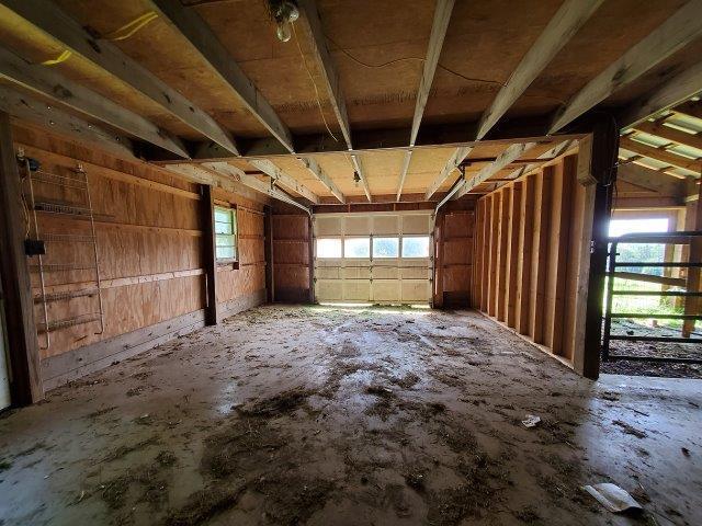 8041 Shannon Hills Road Corryton, TN 37721 - Photo 31 of 34 Garage bay in barn