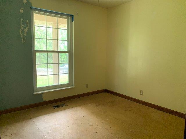 8041 Shannon Hills Road Corryton, TN 37721 - Photo 8 of 34 Bedroom 2