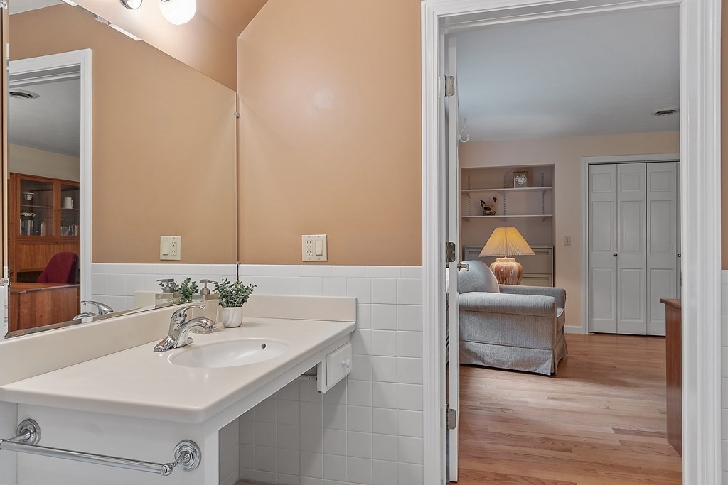 166 Harvard Road Bolton, MA 01740 - Photo 18 of 34