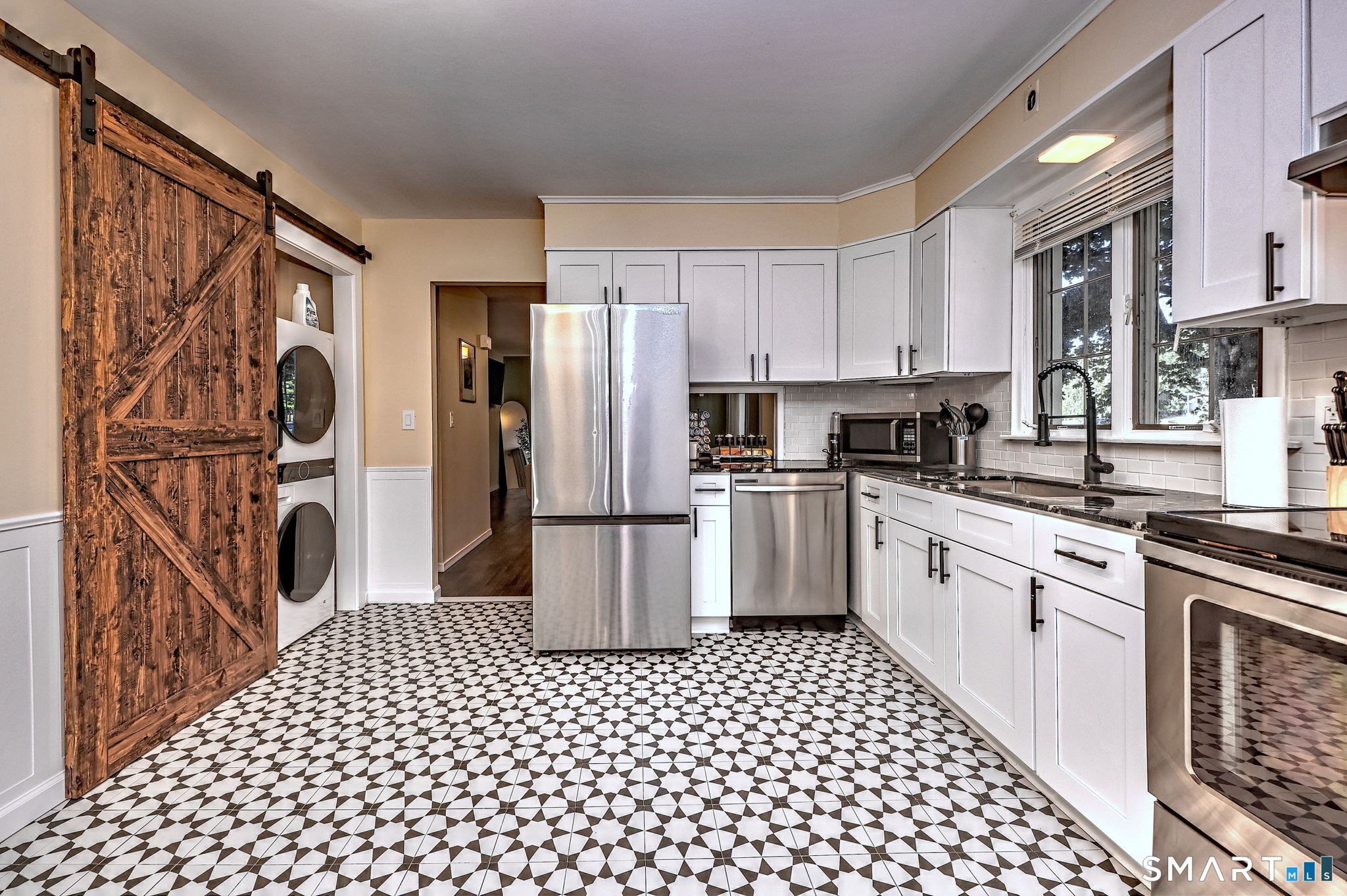 69 Bassett Road North Haven, CT 06473 - Photo 13 of 37