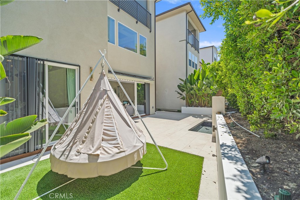 598 Alder Way Montebello, CA 90640 - Photo 40 of 56 a view of a house with backyard