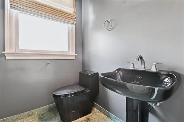 $674,700 | 48 English Turn Drive, New Orleans, LA 70131