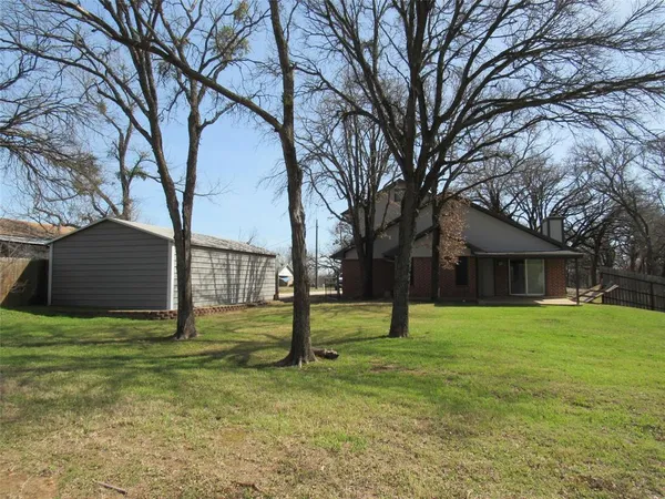 $229,900 | 109 Woody Ray Drive, Elm Mott, TX 76640