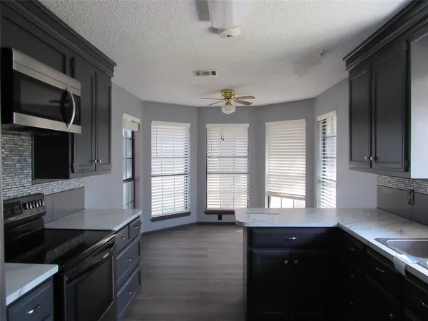 $229,900 | 109 Woody Ray Drive, Elm Mott, TX 76640