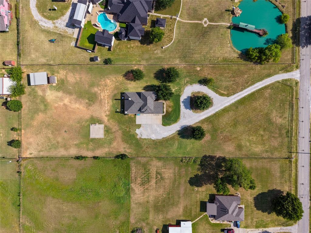 1389 Thomas Road Springtown, TX 76082 - Photo 36 of 36 Gallery Image 36