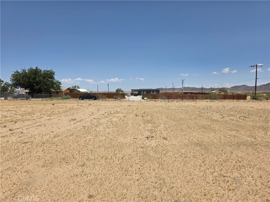 64845 Sun Oro Road Joshua Tree, CA 92252 - Photo 38 of 52 a view of an ocean and beach