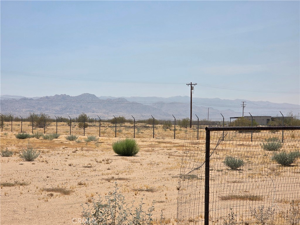 64845 Sun Oro Road Joshua Tree, CA 92252 - Photo 48 of 52 a view of lake view and mountain view