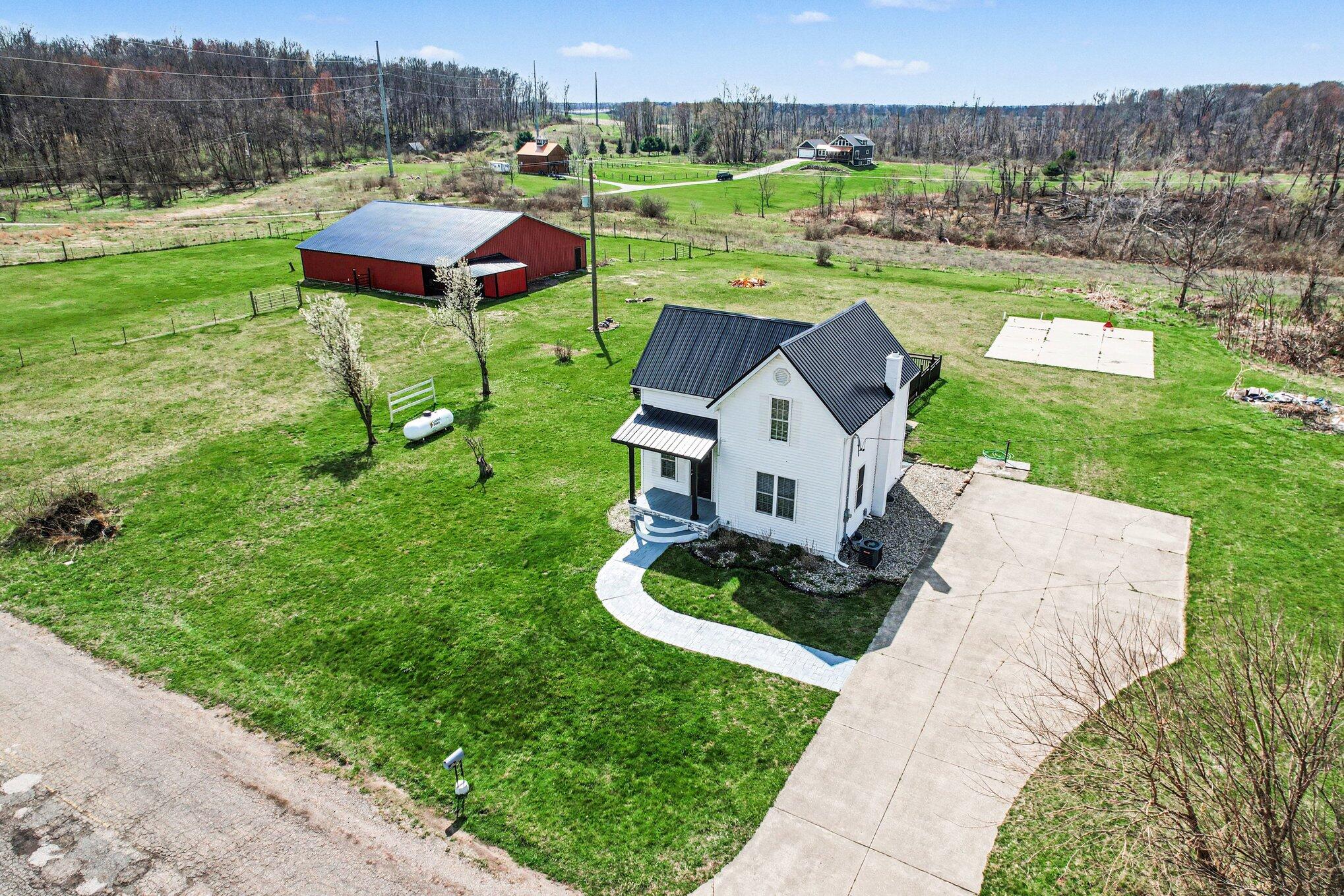 17801 20 Mile Road Marshall, MI 49068 - Photo 2 of 35 032_file_6960