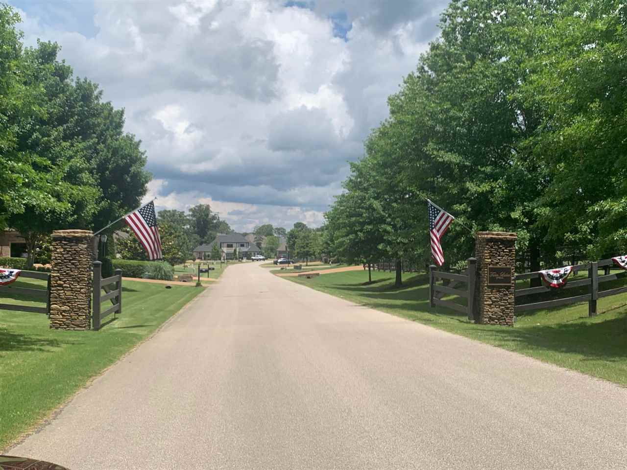 285 Twin Lakes Road Piperton, TN 38017 - Photo 1 of 7 Gallery Image 1