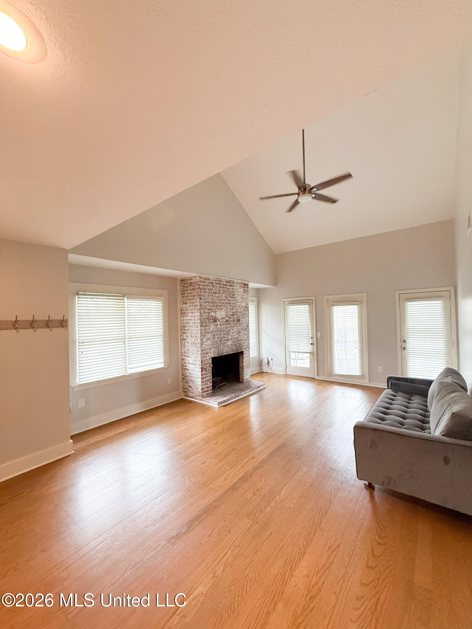 107 Lakepointe Drive Madison, MS 39110 - Photo 11 of 27 IMG_5079