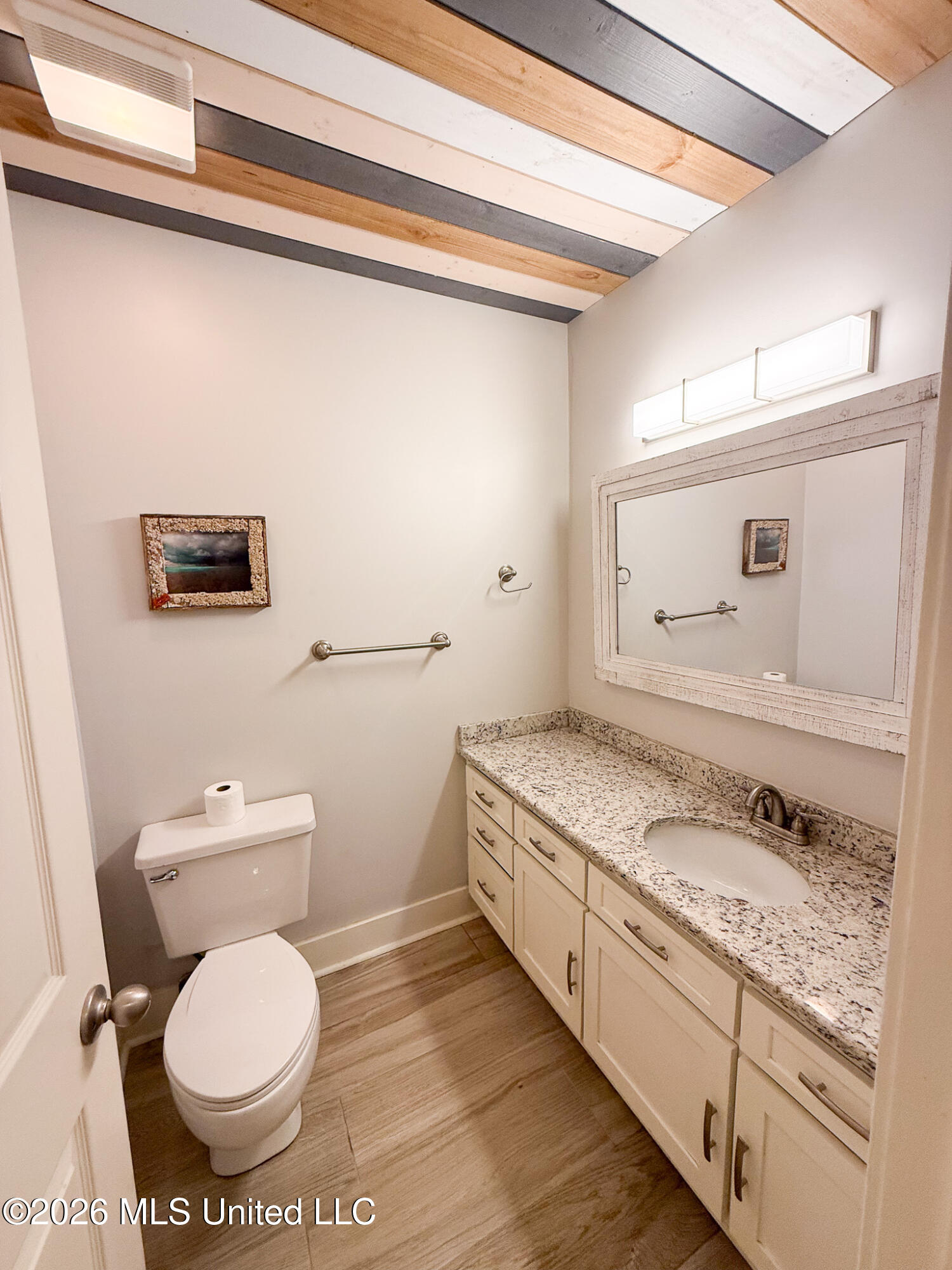 107 Lakepointe Drive Madison, MS 39110 - Photo 3 of 27 IMG_5070