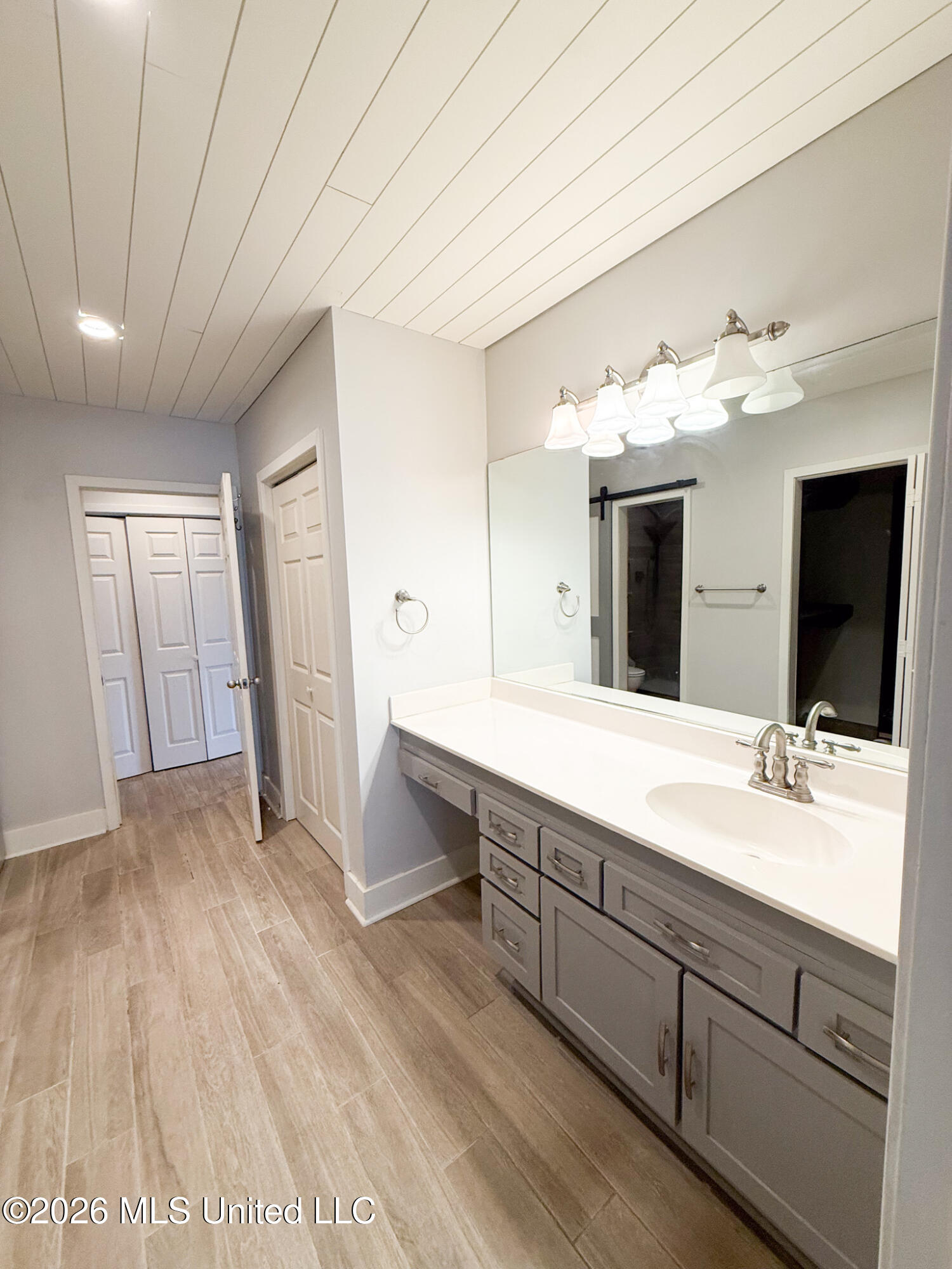 107 Lakepointe Drive Madison, MS 39110 - Photo 7 of 27 IMG_5075