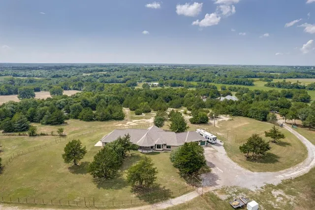 $1,635,000 | 3244 Joe Davis Road, Whitewright, TX 75491