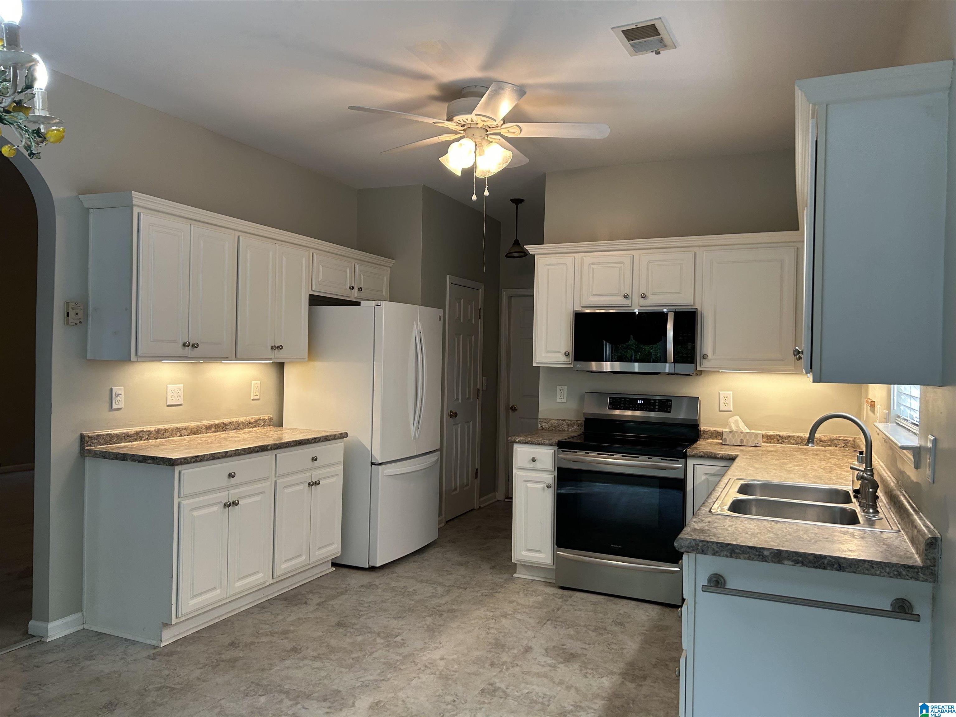 632 Clearview Road Hoover, AL 35226 - Photo 3 of 11 Gallery Image 3