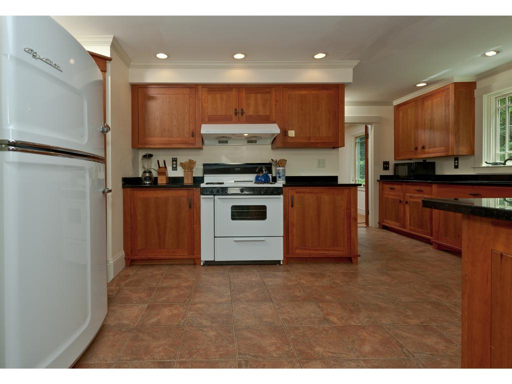 156 Haley Road Kittery, ME 03904 - Photo 10 of 35