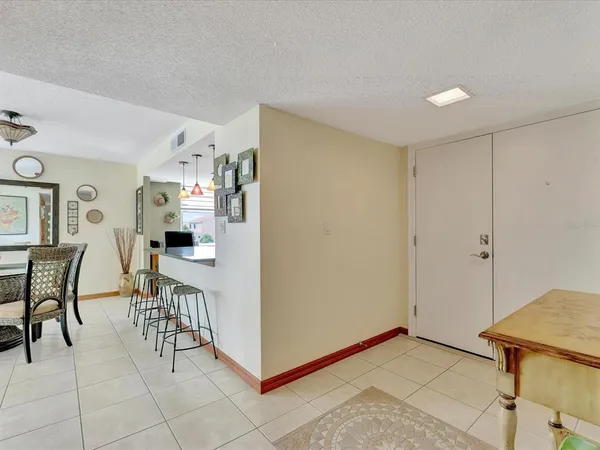 $3,250 | 1400 Gulf Boulevard, Unit 204, Clearwater Beach, FL 33767