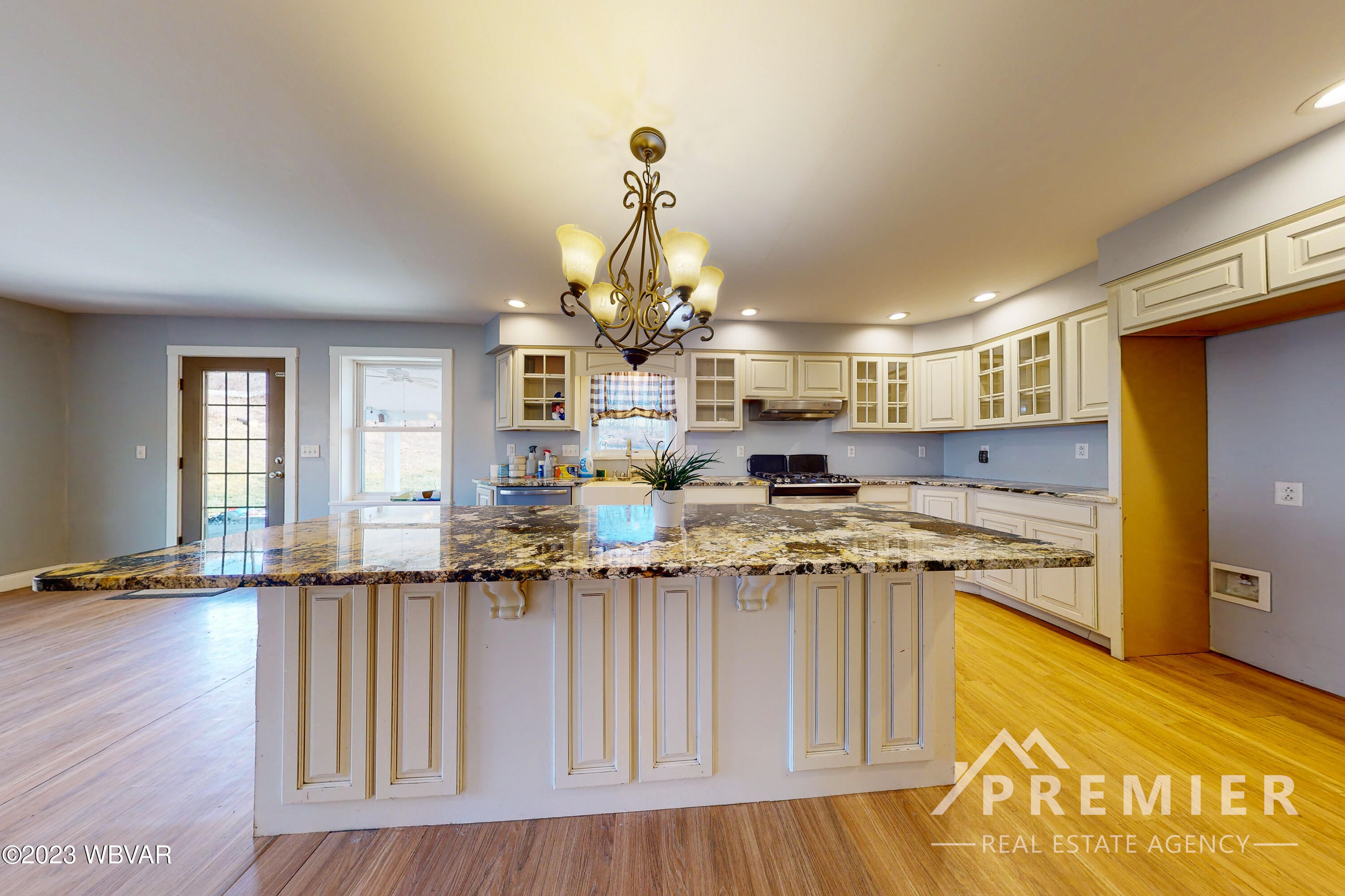 1622 Lick Run Road Williamsport, PA 17701 - Photo 5 of 36 Gallery Image 5