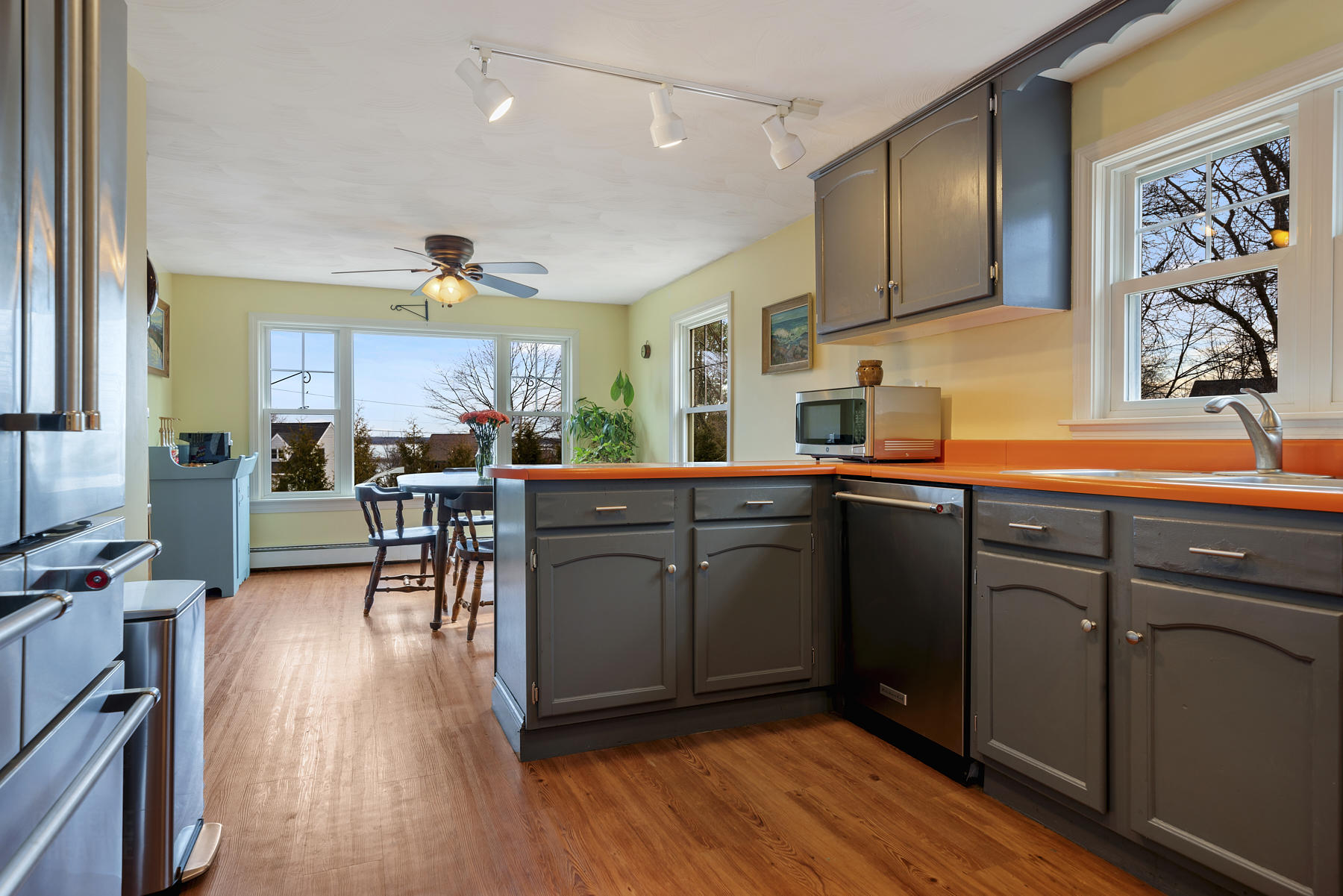 27 Ocean View Road Scarborough, ME 04074 - Photo 17 of 33 ocean-tarbox-caffeine-17