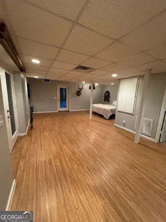a view of a livingroom with furniture
