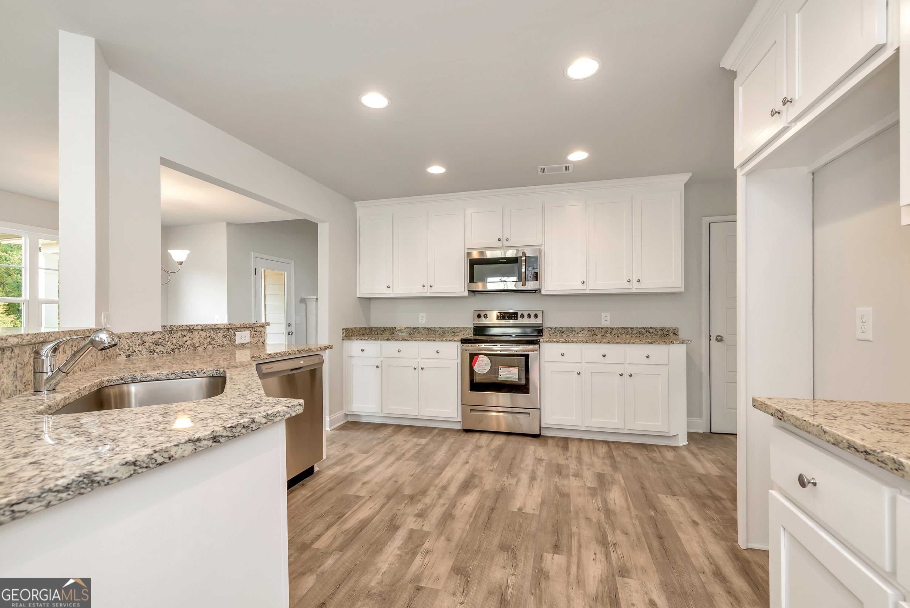 438 Equestrian Walk Winder, GA 30680 - Photo 9 of 33