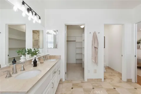 $2,899,000 | 448 23rd Place, Manhattan Beach, CA 90266