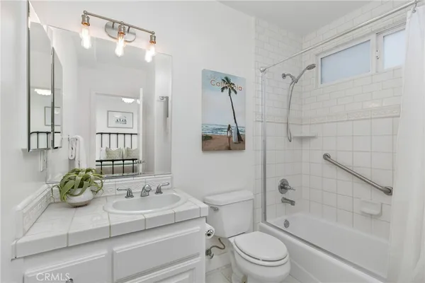 $2,899,000 | 448 23rd Place, Manhattan Beach, CA 90266