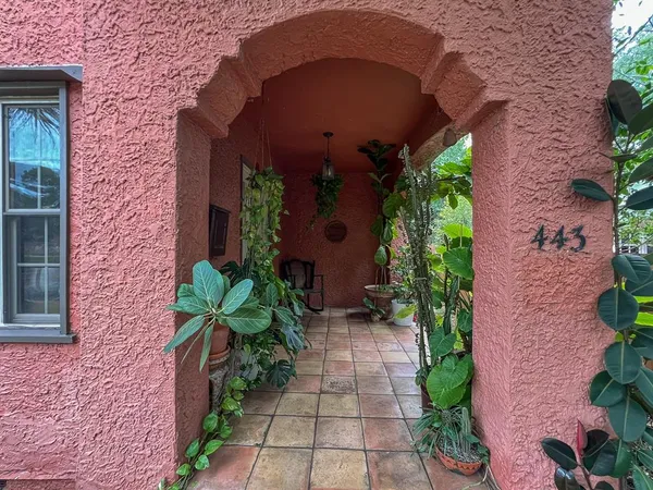 $2,000 | 443 Shine Avenue, Orlando, FL 32803