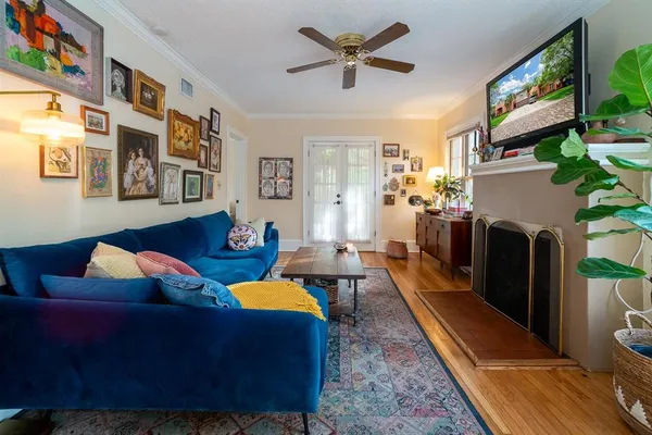 $2,000 | 443 Shine Avenue, Orlando, FL 32803