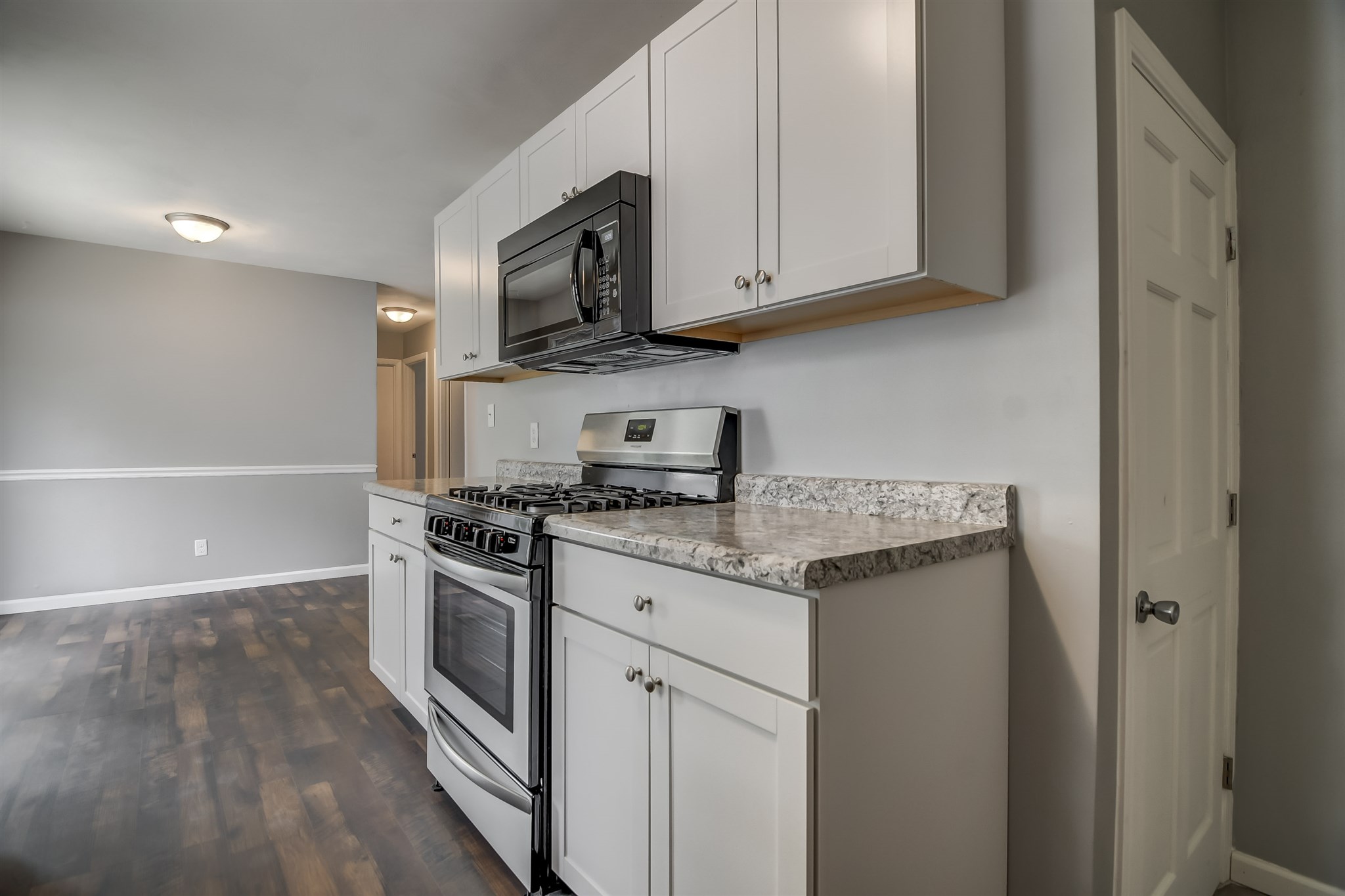 1816 Wolfe Street Springfield, IL 62702 - Photo 11 of 36