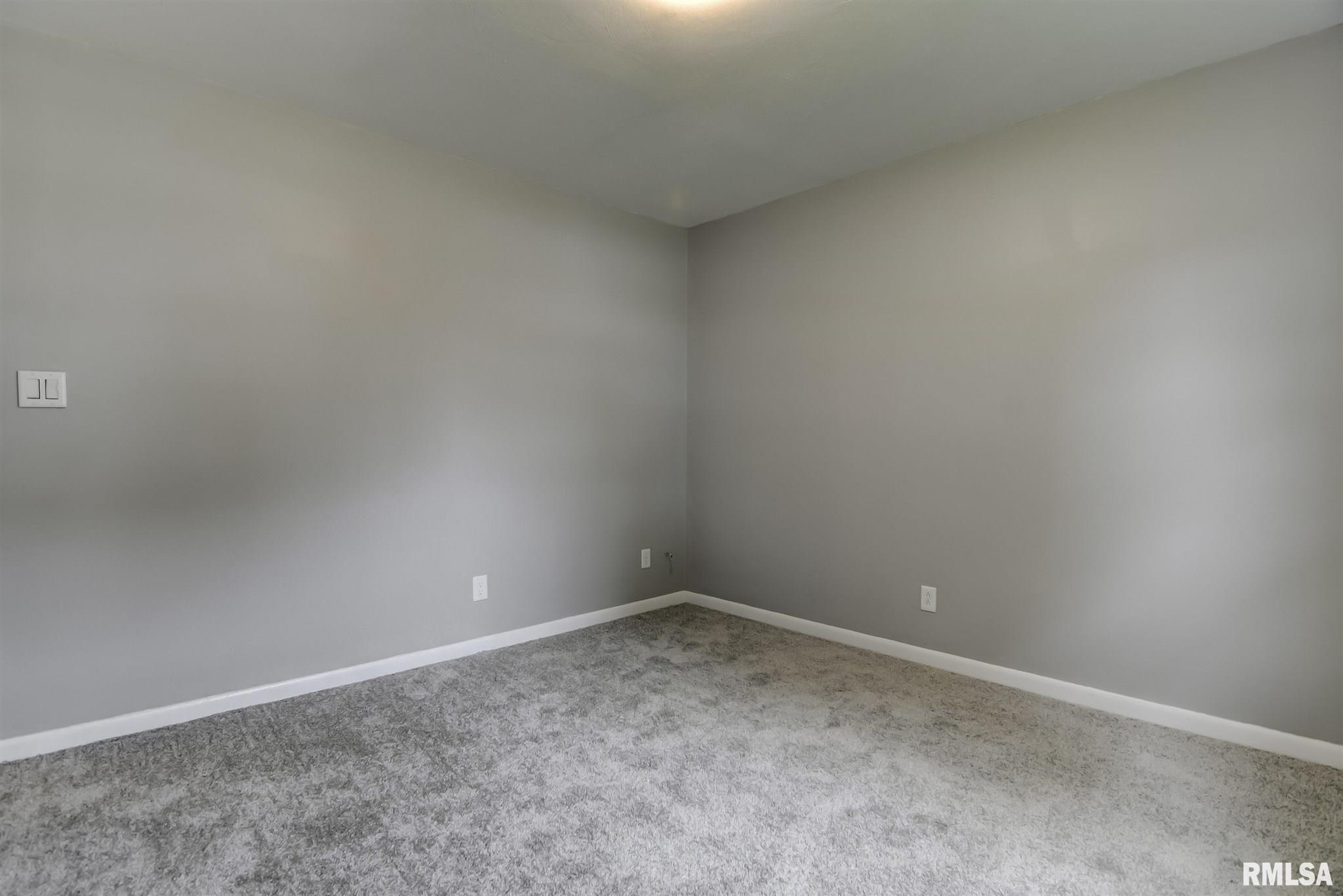 1816 Wolfe Street Springfield, IL 62702 - Photo 16 of 36