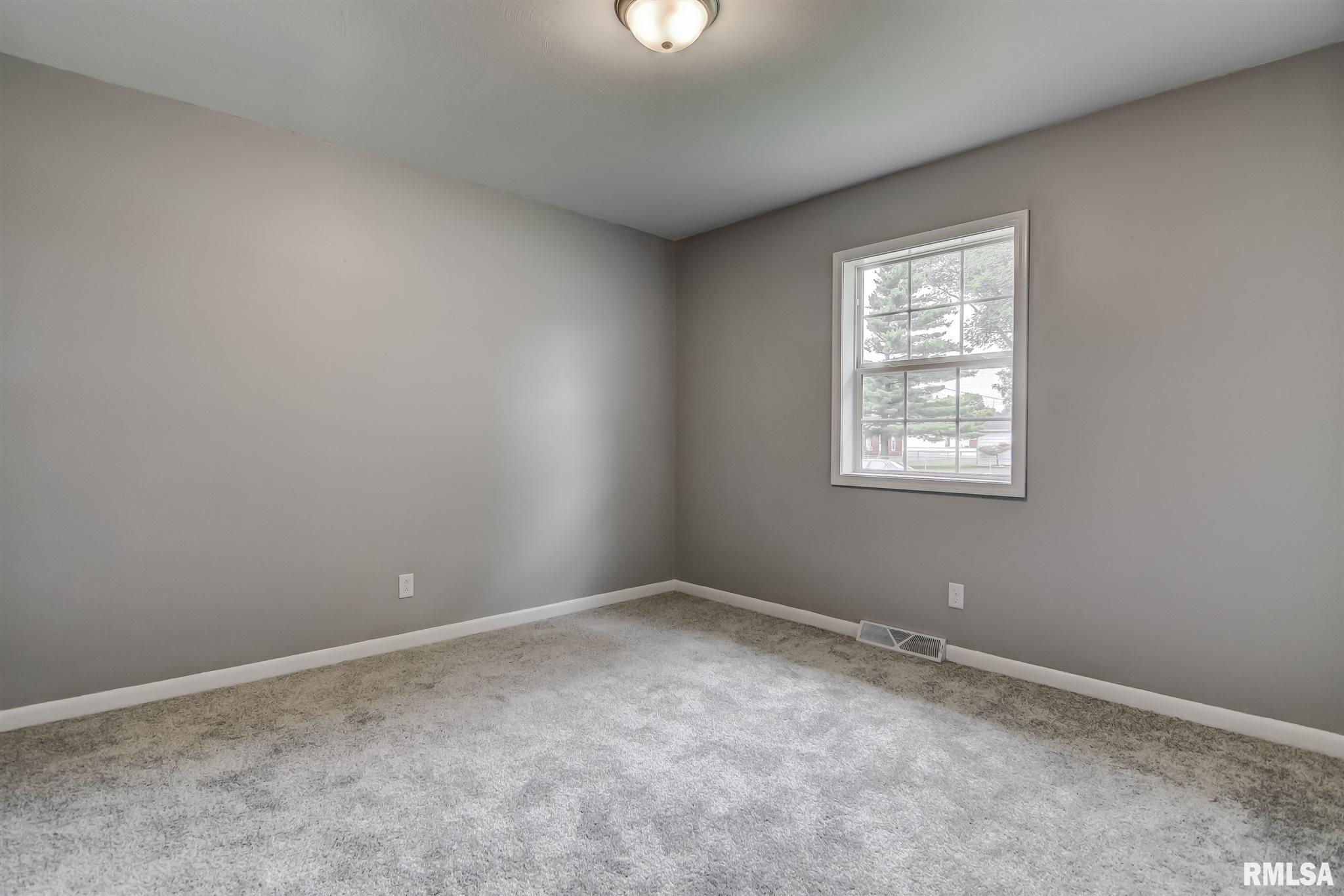 1816 Wolfe Street Springfield, IL 62702 - Photo 17 of 36
