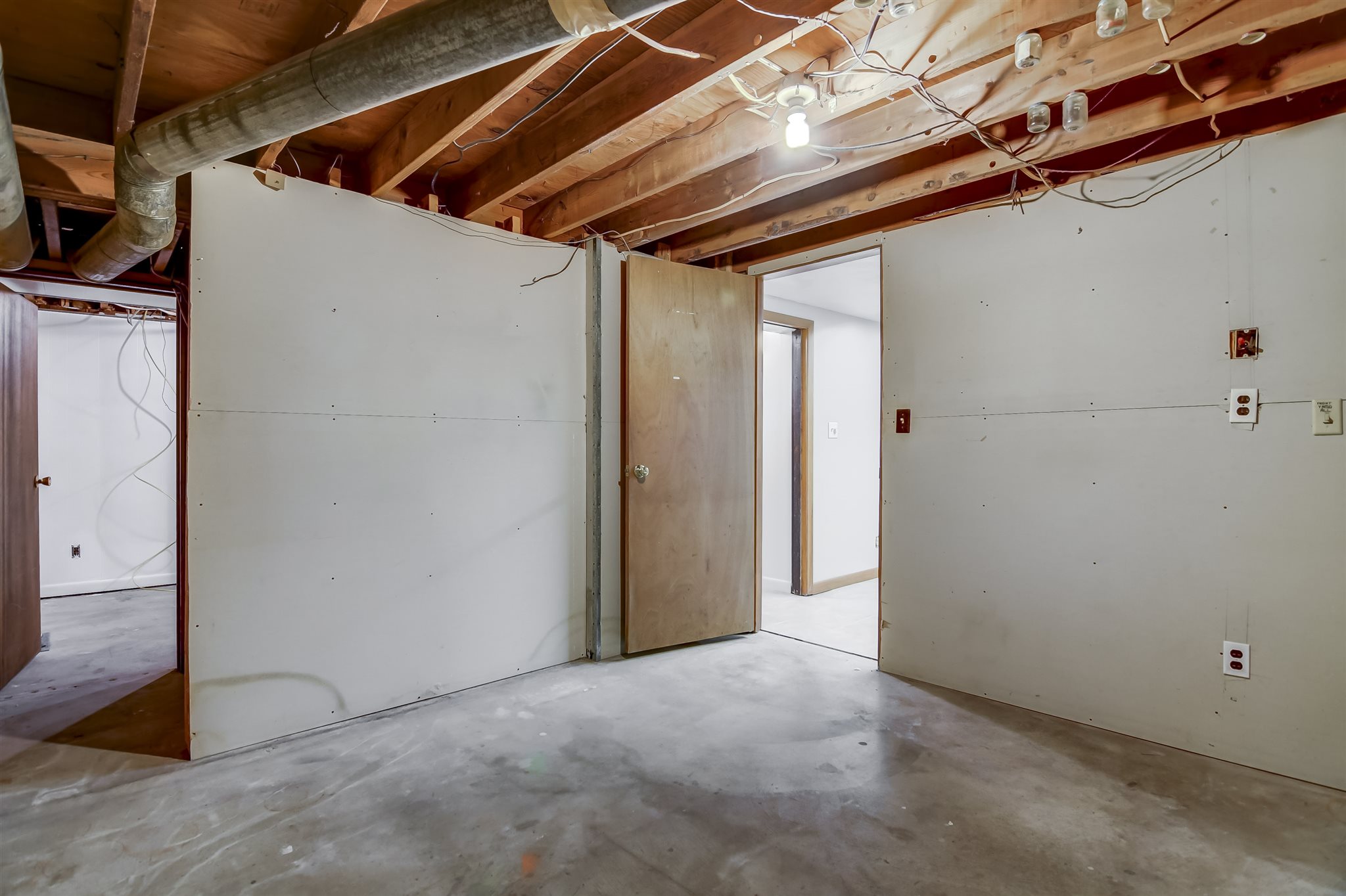 1816 Wolfe Street Springfield, IL 62702 - Photo 28 of 36