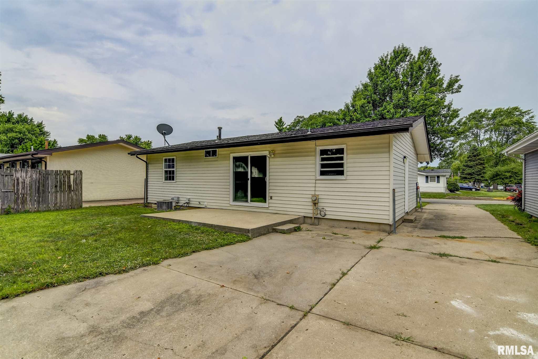 1816 Wolfe Street Springfield, IL 62702 - Photo 31 of 36
