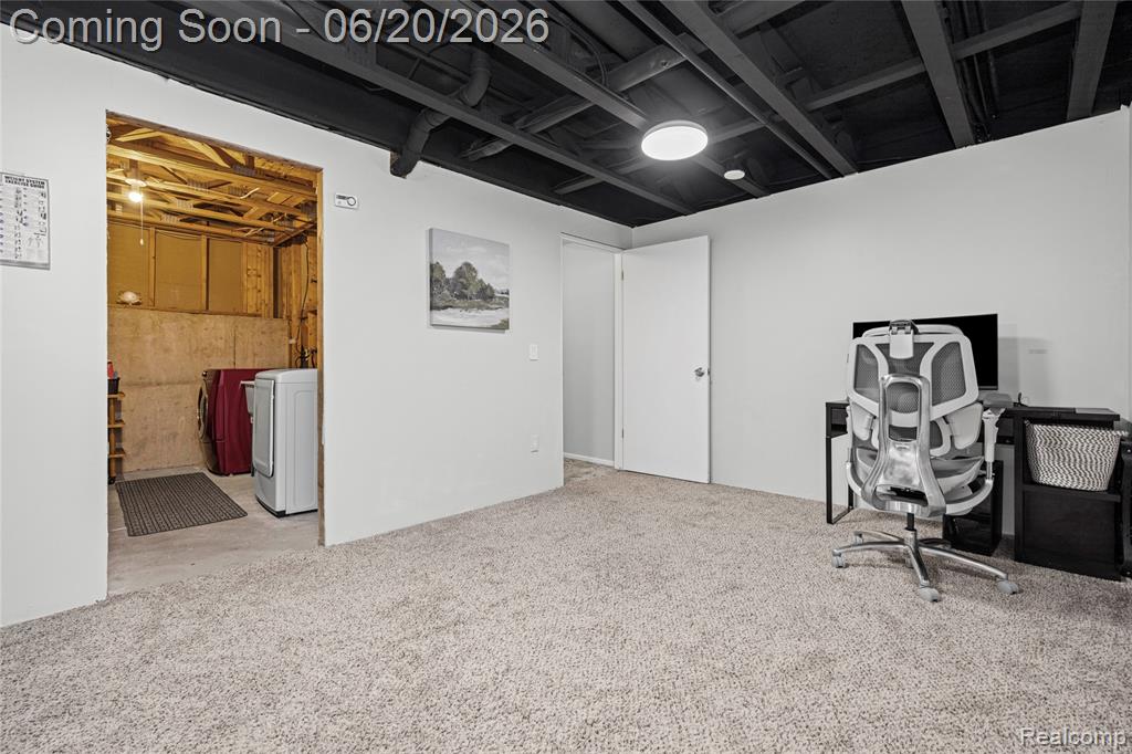 39455 Country Lane Novi, MI 48375 - Photo 34 of 52