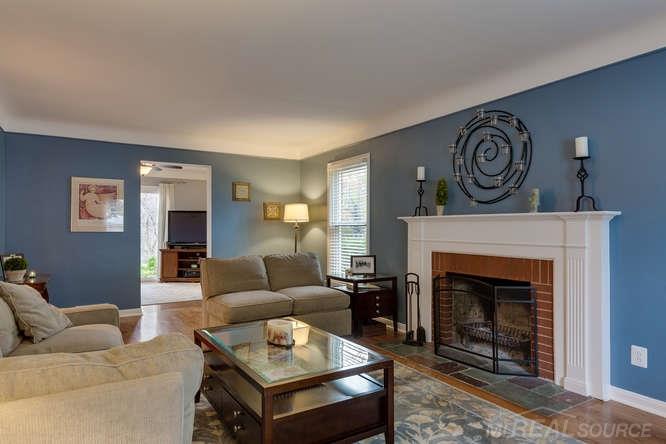 1376 Harvard Road Grosse Pointe Park, MI 48230 - Photo 3 of 32