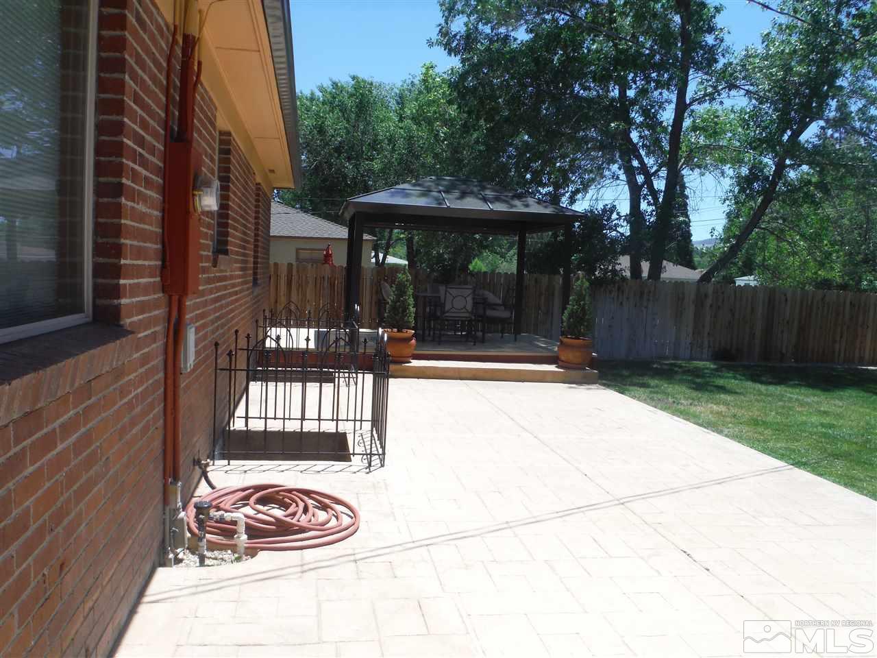 675 Robin Street Reno, NV 89509 - Photo 5 of 7 a view of outdoor space and yard