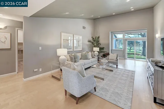 $1,290,000 | 999 Terra California Drive, Unit 2, Walnut Creek, CA 94595