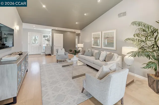 $1,290,000 | 999 Terra California Drive, Unit 2, Walnut Creek, CA 94595