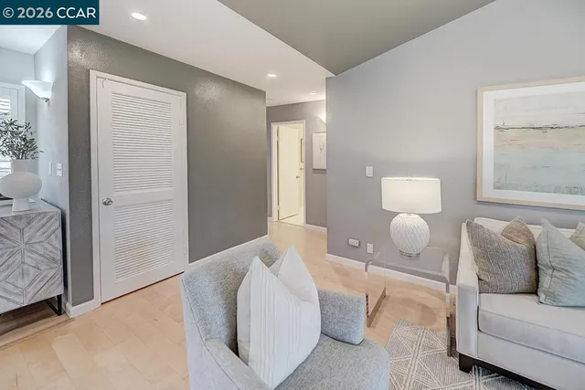 $1,290,000 | 999 Terra California Drive, Unit 2, Walnut Creek, CA 94595