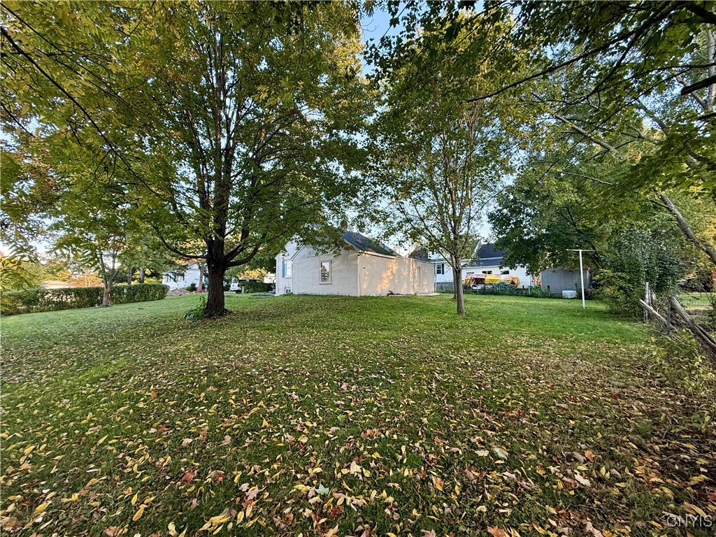 7 Francis Road New Hartford, NY 13413 - Photo 11 of 24